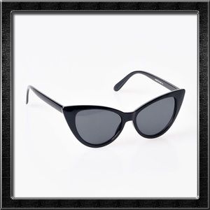 Black Retro Pointed Cat Eye Sunglasses